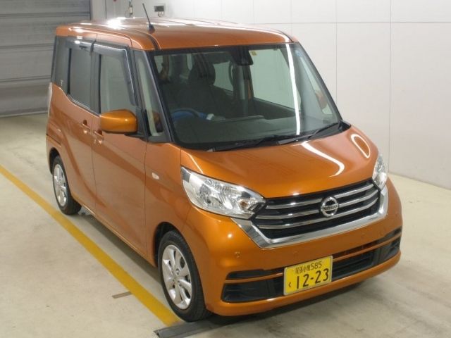 3035 Nissan Dayz roox B21A 2018 г. (NAA Nagoya)